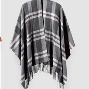 Siizu Sustainably Made Gray/Plaid Poncho Soft OS